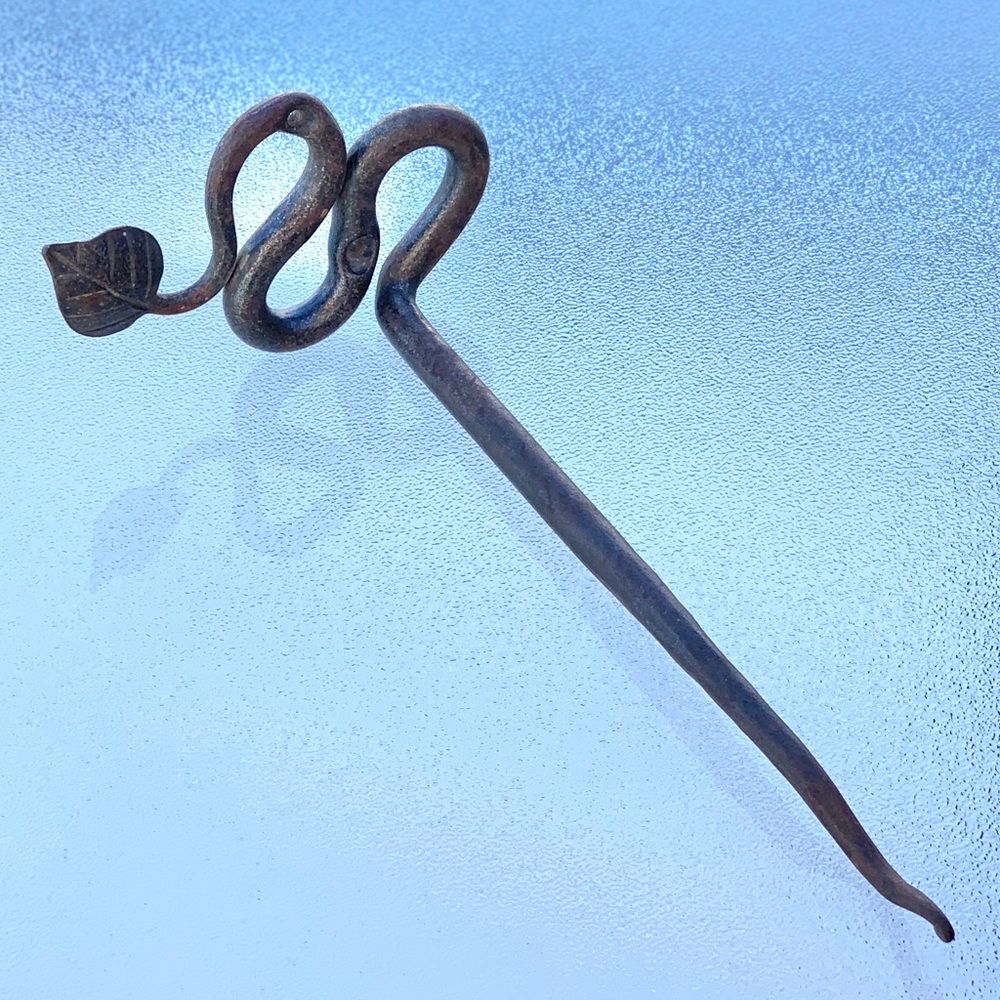 Rustic Blacksmith Hand Forged Leaf Design Hand Towel Rack Bar